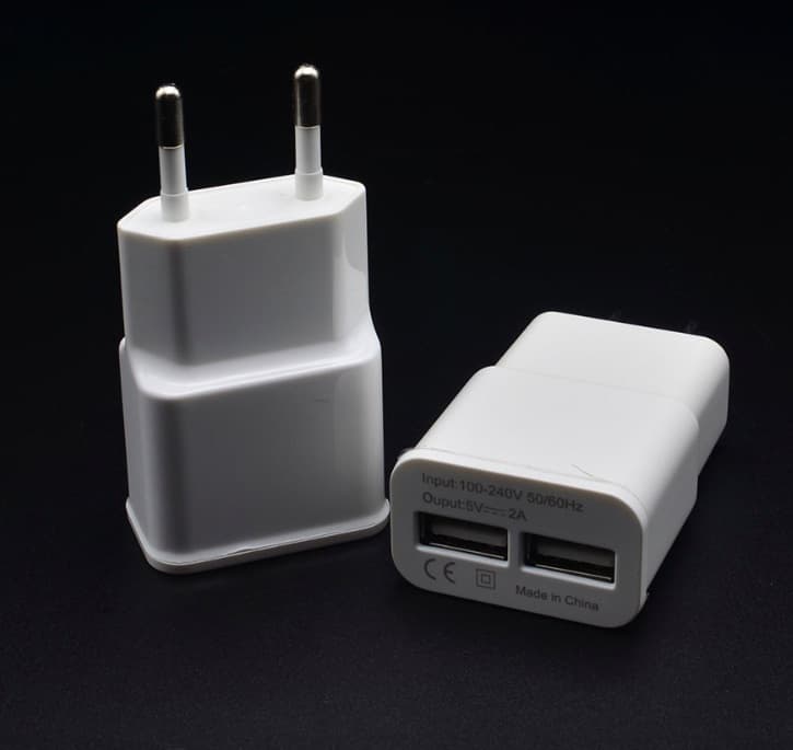 USB Charger_ mobile phone charger_ portable charger